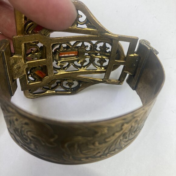 Vtg SELRO SELINI ? belt gold tone chunky statement piece cuff bracelet - Picture 6 of 7